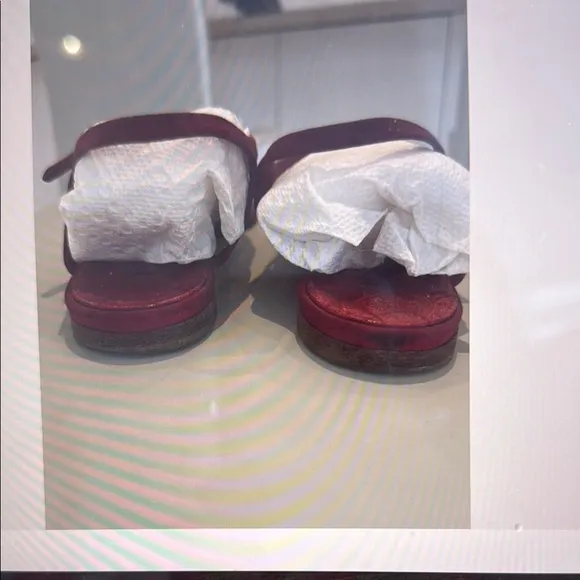 💯 authentic Chanel red leather and satin Sandals with Silver logo Accents