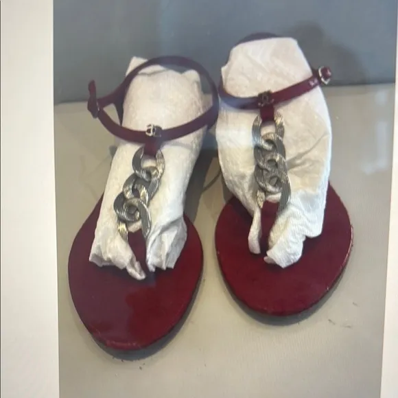 💯 authentic Chanel red leather and satin Sandals with Silver logo Accents