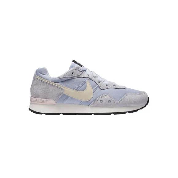 🔥 Nike Venture Runner