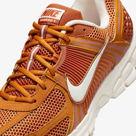 13M - [NEW] Men's Nike Zoom Vomero 5 Shoes 'Monarch' HJ9123-815