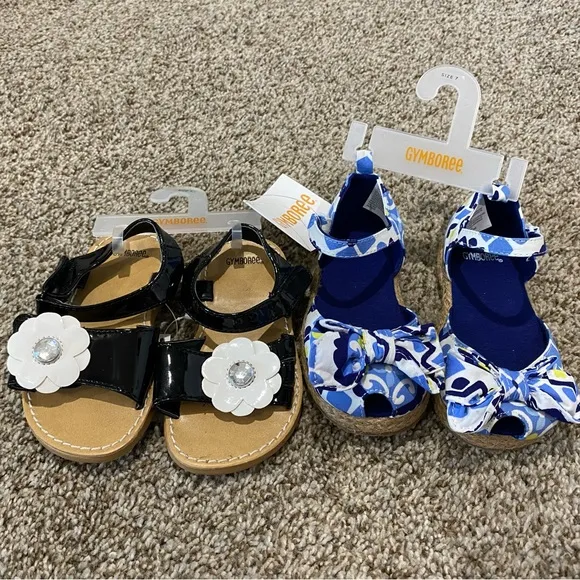 2 pairs little girl’s sandals