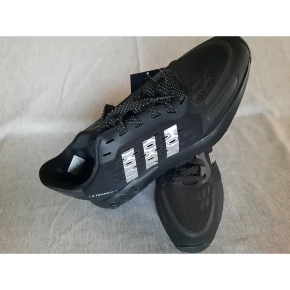 Adidas Men's US Size 8.5 Black/White LA Trainer III Outdoor Performance Shoes