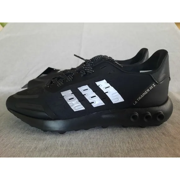 Adidas Men's US Size 8.5 Black/White LA Trainer III Outdoor Performance Shoes
