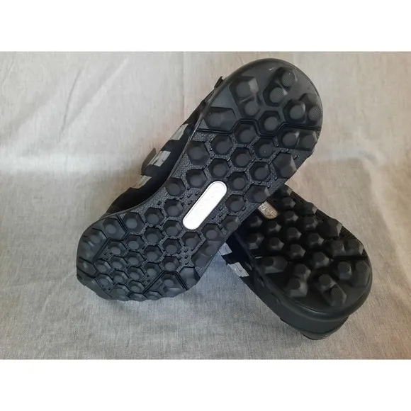 Adidas Men's US Size 8.5 Black/White LA Trainer III Outdoor Performance Shoes