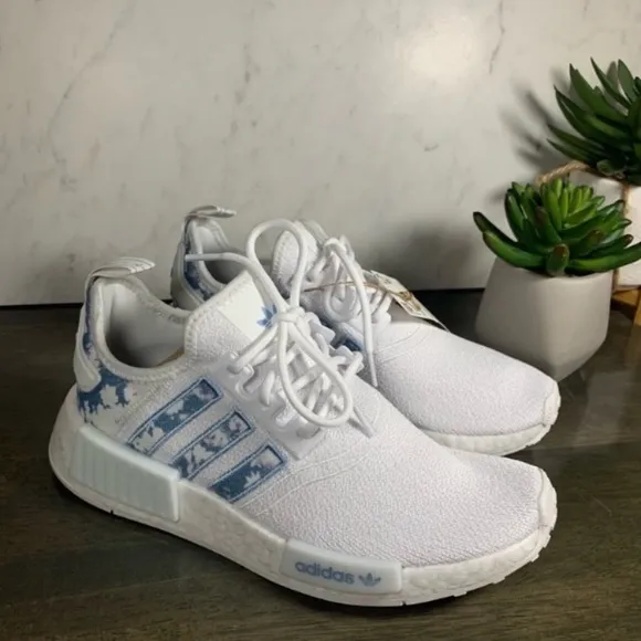 adidas NMD R1 Dreamy Floral