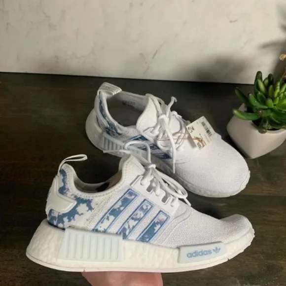 adidas NMD R1 Dreamy Floral