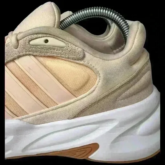 Adidas Ozelle Cloudfoam Orange White Womens US 8.5 GX4693 Running Sneakers Shoe