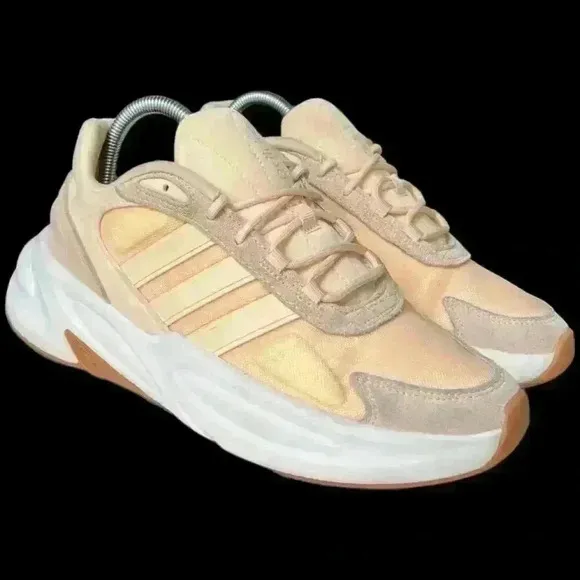 Adidas Ozelle Cloudfoam Orange White Womens US 8.5 GX4693 Running Sneakers Shoe