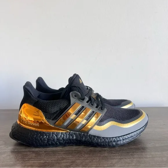 ADIDAS UltraBoost MTL Metallic Gold Shoe Size 5 or 6 SKU#243582