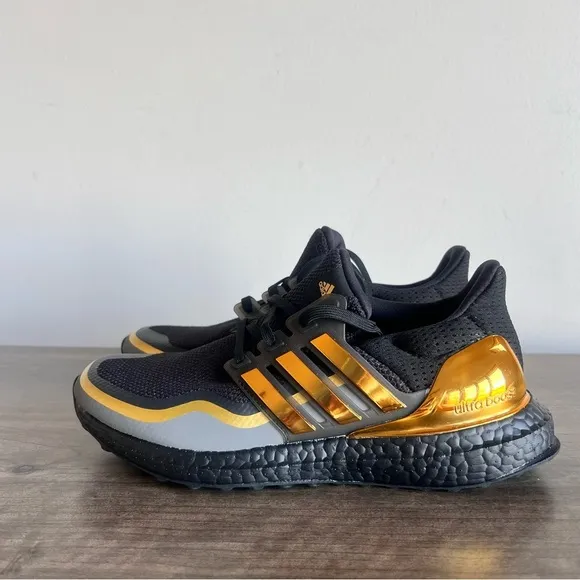 ADIDAS UltraBoost MTL Metallic Gold Shoe Size 5 or 6 SKU#243582