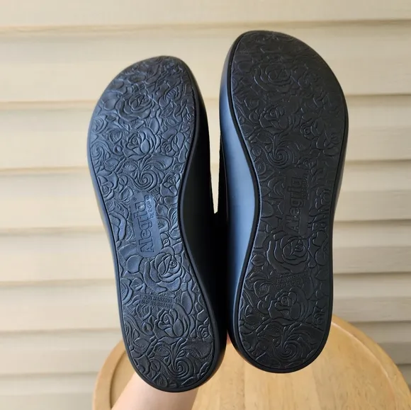 Alegria Olivia Mary Jane black shoes