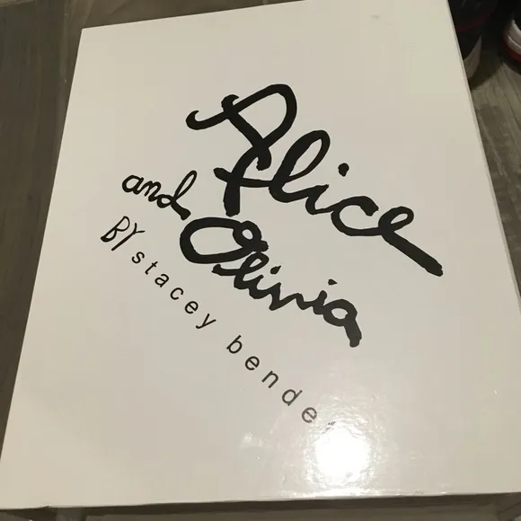 Alice olivia sandals