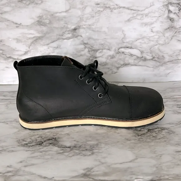 Altra | men’s size 10 Smith Black Leather Chukka Boot Lace Up Outdoor Barefoot
