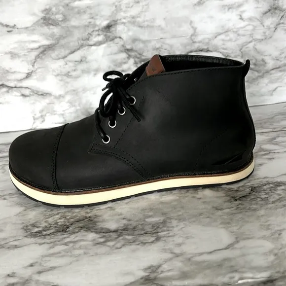 Altra | men’s size 10 Smith Black Leather Chukka Boot Lace Up Outdoor Barefoot