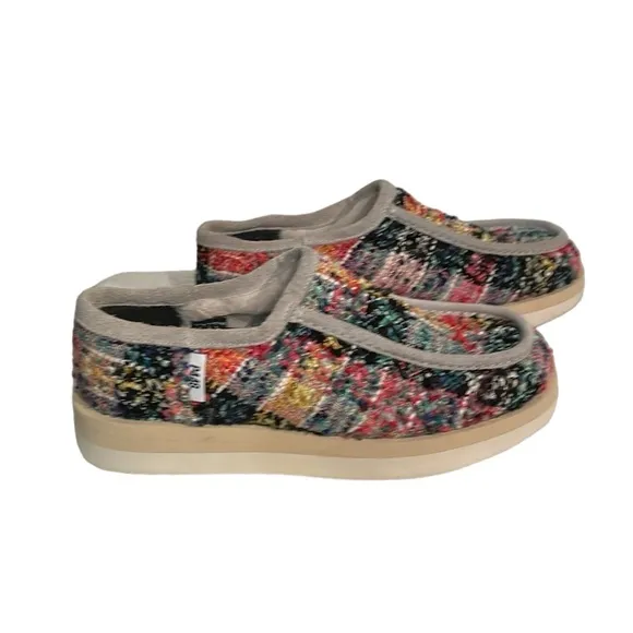 Anthopologie P448 bubble slip on sneakers. SZ 37 Woven multi color. Sz 6.5 USA
