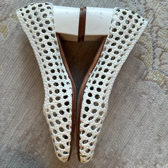 Anthropologie Naguisa ILA White Shoes Size 39