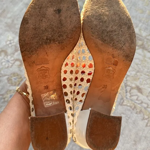 Anthropologie Naguisa ILA White Shoes Size 39