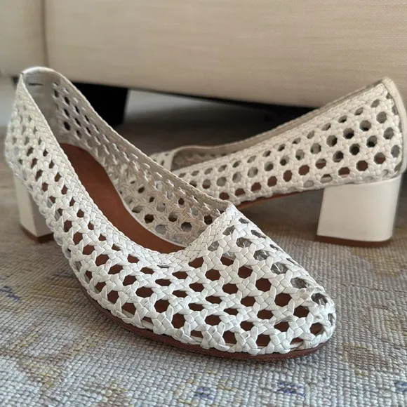 Anthropologie Naguisa ILA White Shoes Size 39
