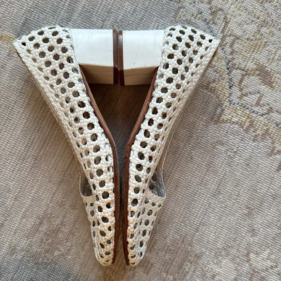 Anthropologie Naguisa ILA White Shoes Size 39