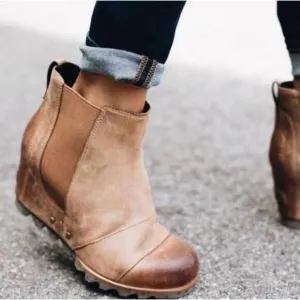 Anthropologie Sorel 7.5 Hidden Wedge Leah Ankle Boots Distressed LEATHER Brown