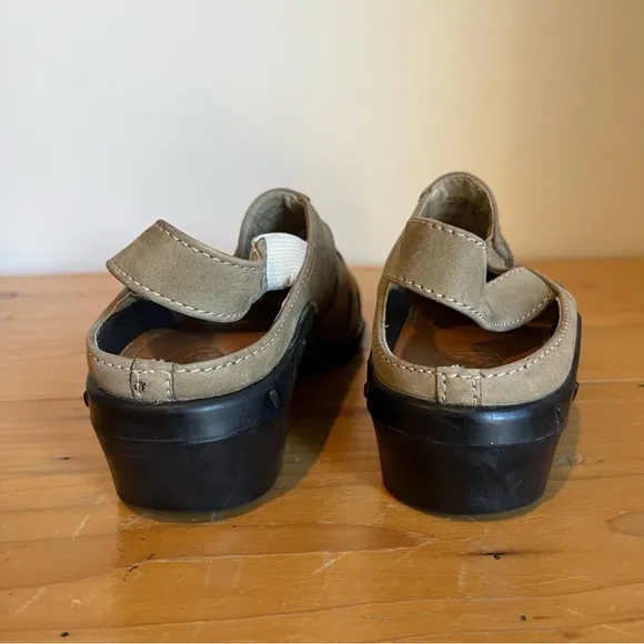 Ariat Women Slingback Fisherman Suede Sandals