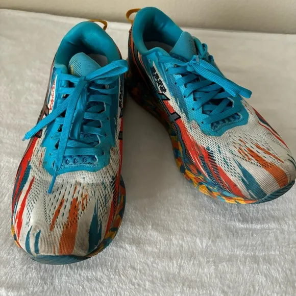 Asics Noosa Tri 13 Running Shoes Men’s Sz 8 Women’s size 9.5