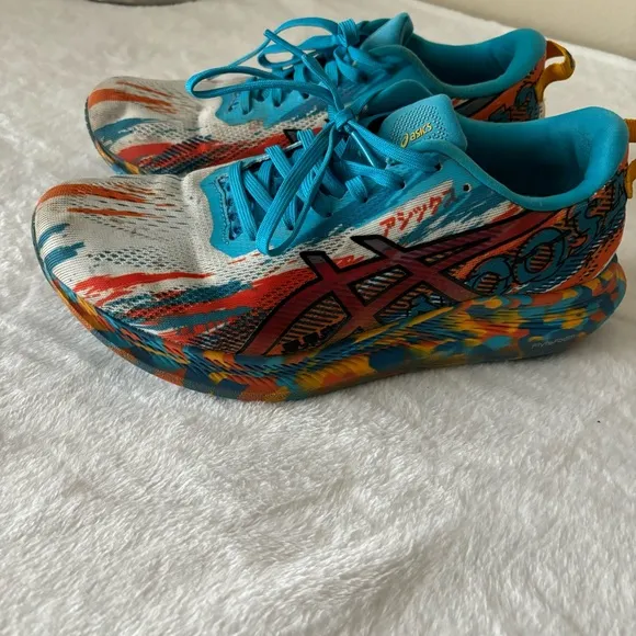 Asics Noosa Tri 13 Running Shoes Men’s Sz 8 Women’s size 9.5