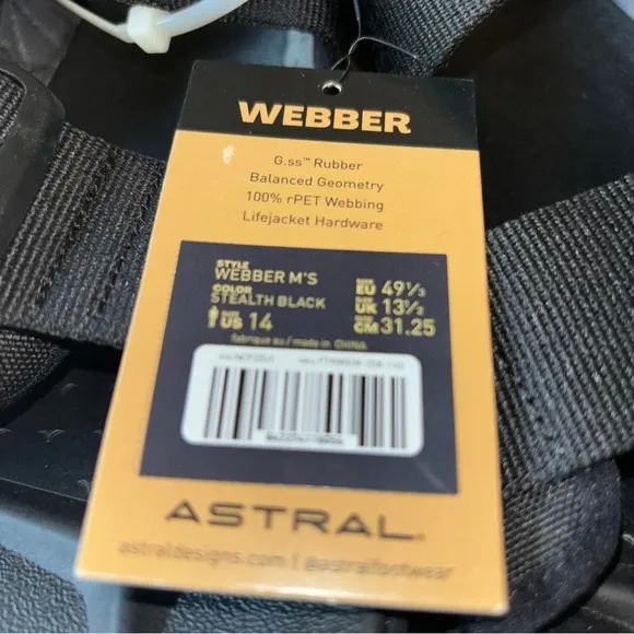 Astral men’s sandals  NEW