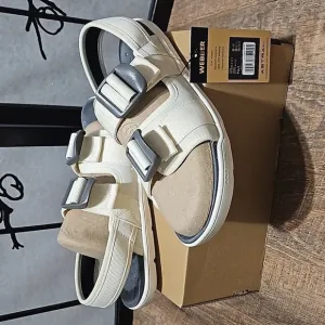 Astral Webber Cream &amp; Gray Sandals Size 9 NWT