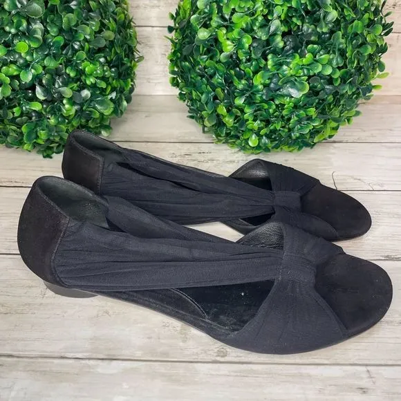 Authentic Fendi Sandals Size 8