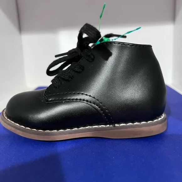 Baby footmate shoes