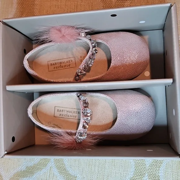 Babywalker Dusty Pink Leather Fur Jewel Baby Shoes NWT &amp; box Greece 21 US 18-24m