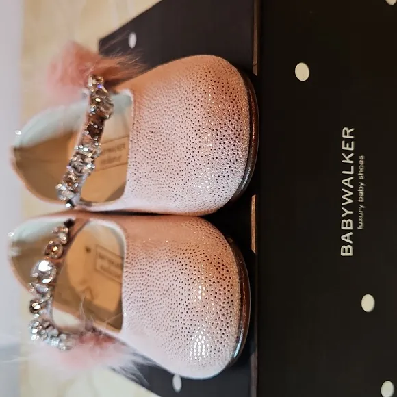 Babywalker Dusty Pink Leather Fur Jewel Baby Shoes NWT &amp; box Greece 21 US 18-24m