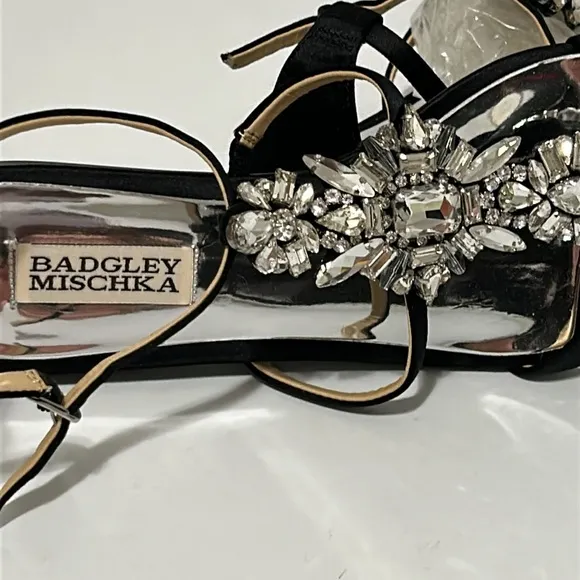 BADGLEY MISCHKA Elegant Black Sandals with Crystal Embellishments Never worn