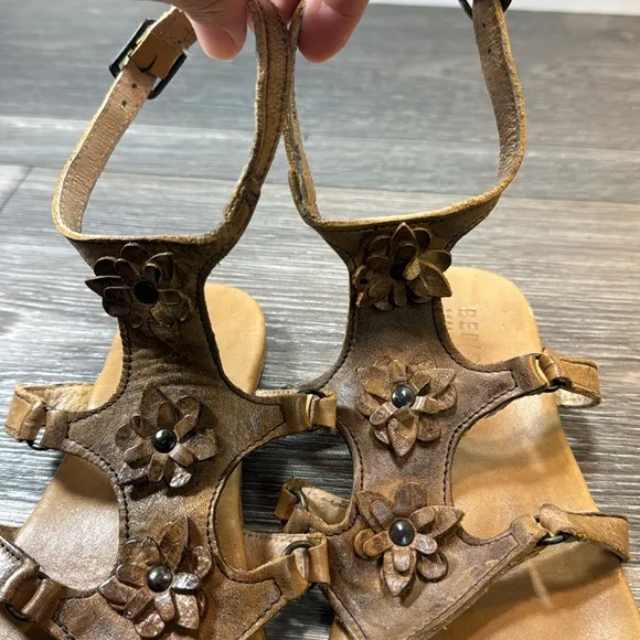 Bed Stu brown leather sandals woman’s size 7B