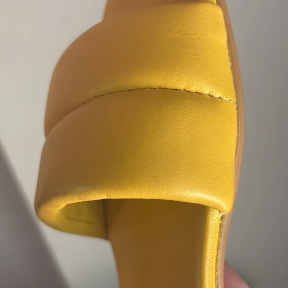 ‼️BEEK sandals‼️