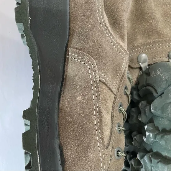 Belleville 675 steel toe combat boots Sz 4.5R