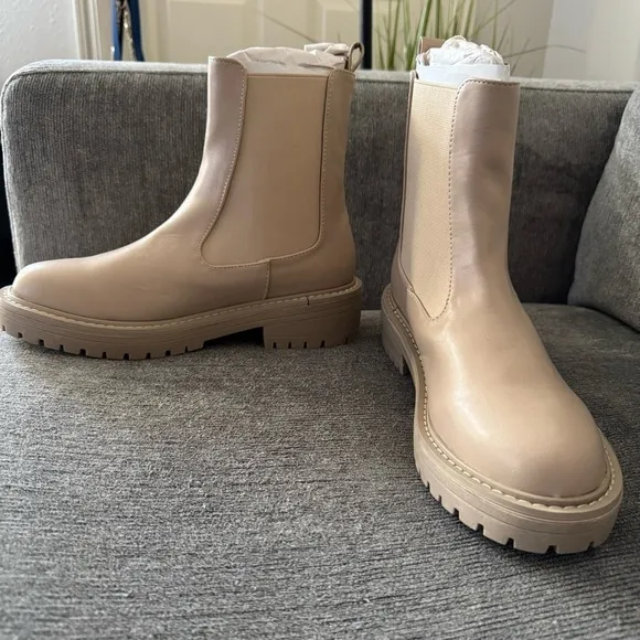 Billini Wrenley Boots 8