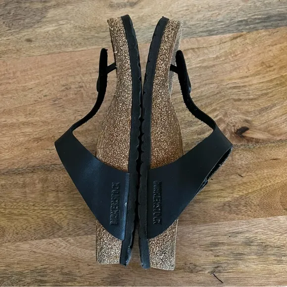 Birkenstock Gizeh Black Leather Sandals Size 8