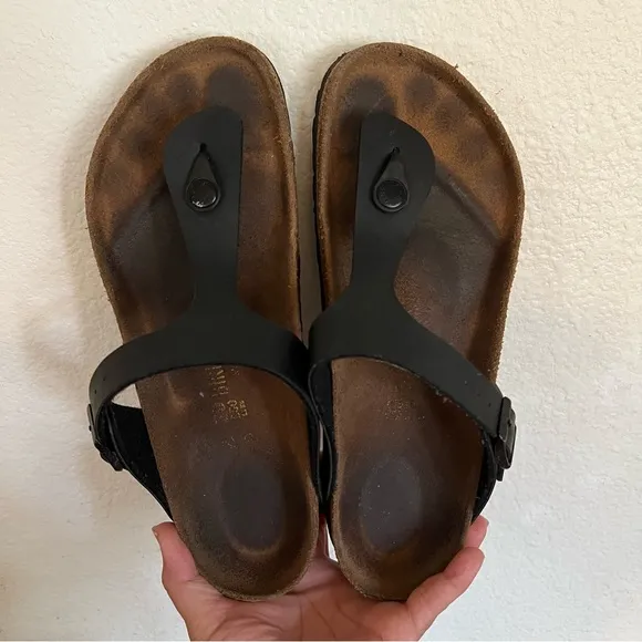 Birkenstock Gizeh Black Leather Sandals Size 8