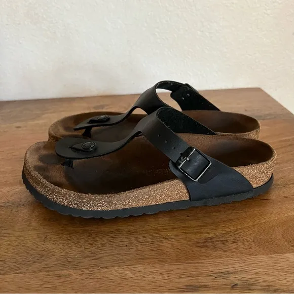 Birkenstock Gizeh Black Leather Sandals Size 8