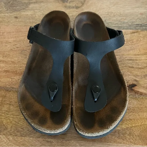 Birkenstock Gizeh Black Leather Sandals Size 8
