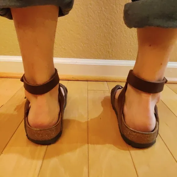 Birkenstock Yara #250 Sandals brown sz 39