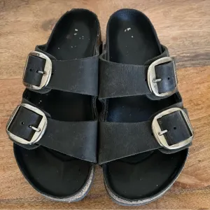 BirkenstockWomen's Arizona Big Buckle Slide Black Sandals Size 7-7.5