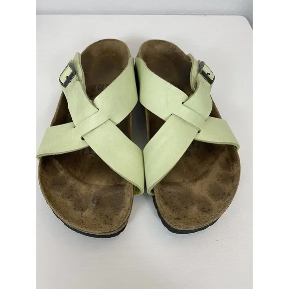 Birki’s Birkenstock Crossover Sandals Size 39 US L8 M6 Light Pale Green Vintage