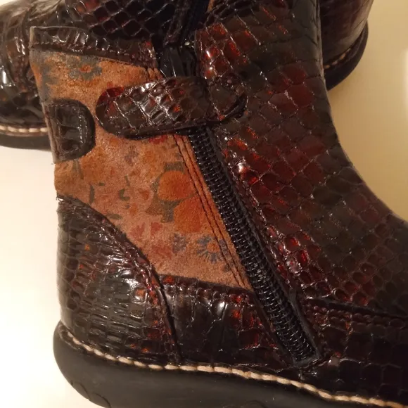 Boots &quot;Petite Shoes&quot; For Toddler Girl from Europe size 26