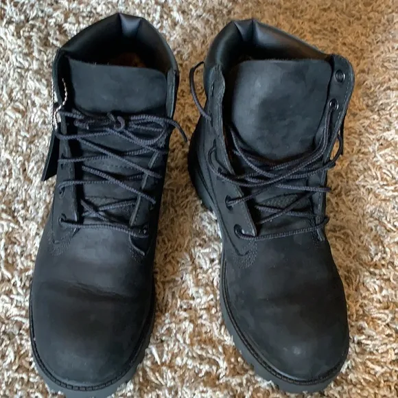 Boys Timberland waterproof boots SZ5