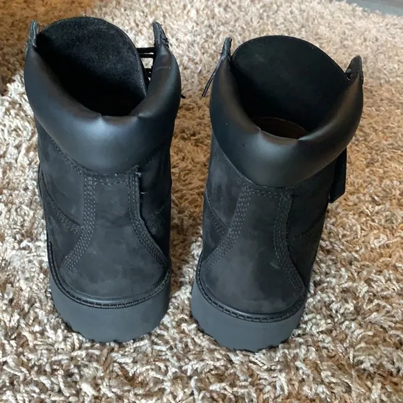 Boys Timberland waterproof boots SZ5