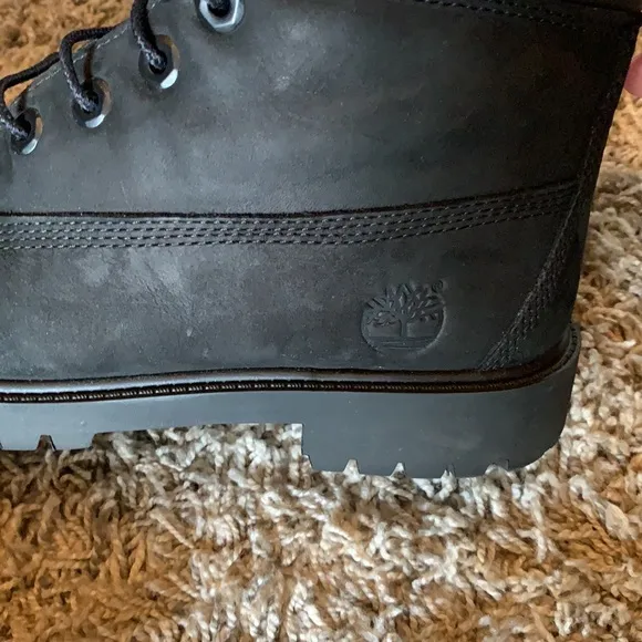 Boys Timberland waterproof boots SZ5