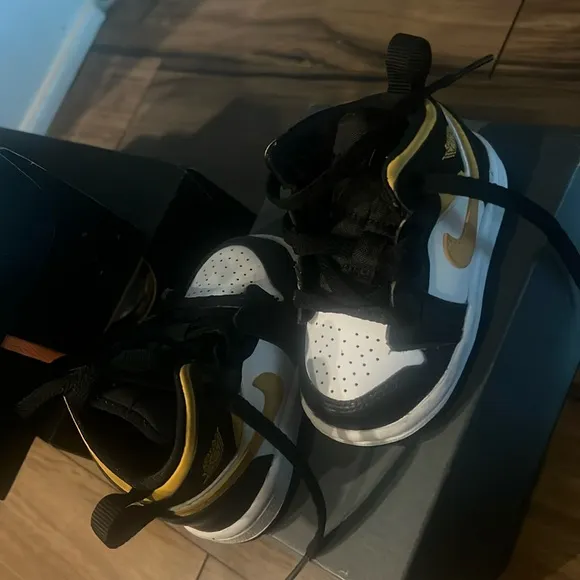 Boys toddler shoes